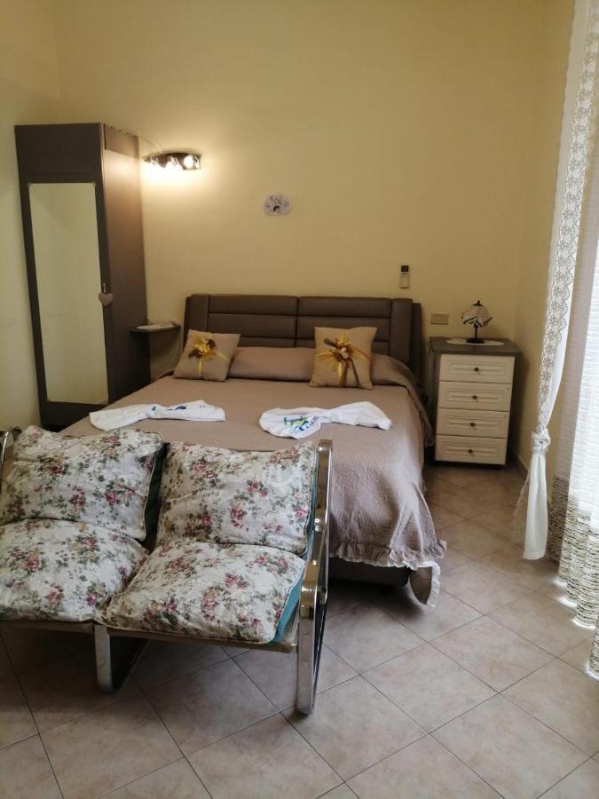 Apartamento Fmr Oplonti Plinio Beb Torre Annunziata Exterior foto